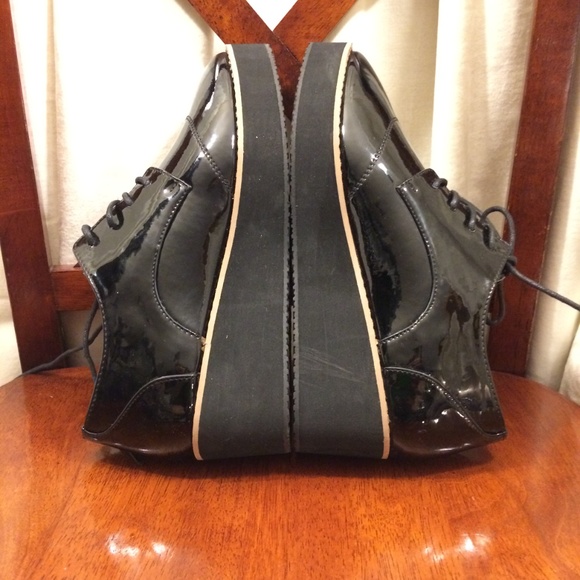 size 6 **NEW** betani Black Patent shoes - Picture 3 of 7